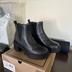 Boots, black platform